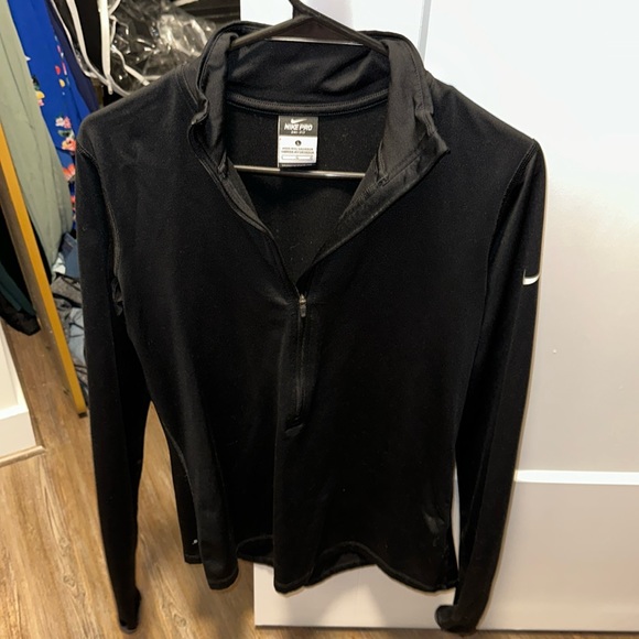 Nike Dri Fit Quarter Zip Black Long Sleeve Sweater - Picture 1 of 4